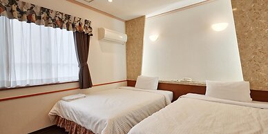 Crown Hotel Okinawa
