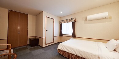 Crown Hotel Okinawa