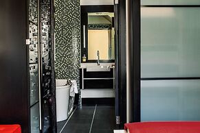 Corinda Contemporary