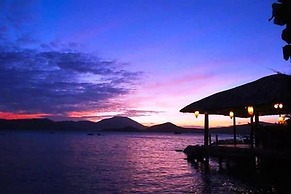 Whale Island Resort