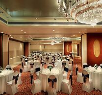Mahagun Sarovar Portico Suites Ghaziabad