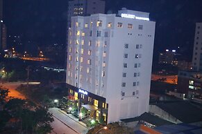 Golden Halong Hotel
