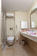 Remi Hotel