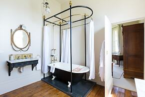 The Corinda Collection