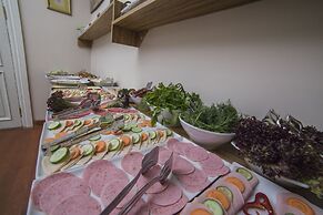 HHK Hotel