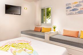 Gesher HaZiv TravelHotel