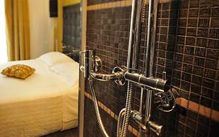 Hotel In