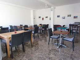 Ministar Hotel