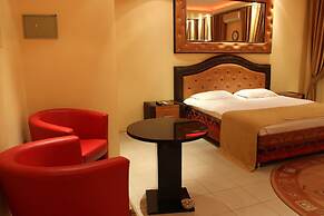 Prestige Hotel