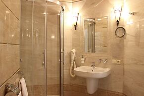 Prestige Hotel