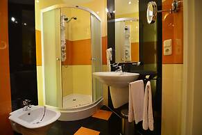 Prestige Hotel