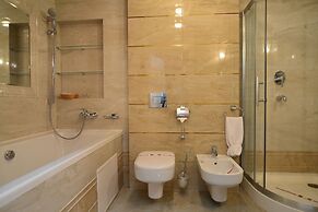 Prestige Hotel