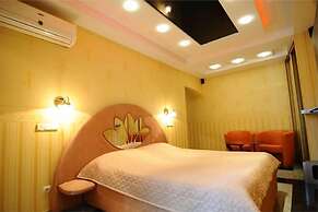 Prestige Hotel