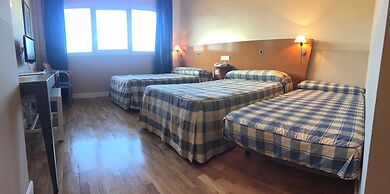 Hotel Azar