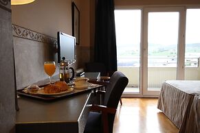 Hotel Azar
