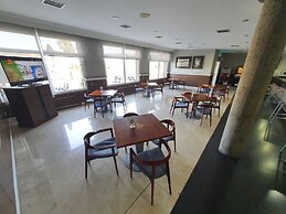 Hotel Azar