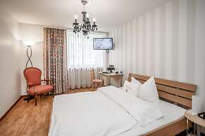Hotel Roter Turm