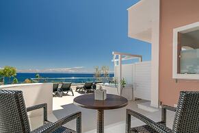 Kymothoe Elite Suites