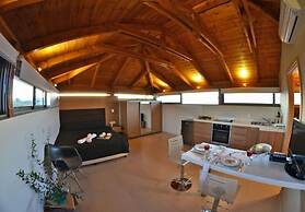 Kymothoe Elite Suites