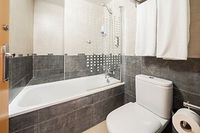 Neptuno Aparthotel