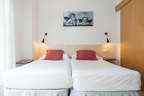 Neptuno Aparthotel