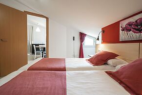 Neptuno Aparthotel