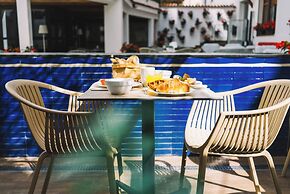 Neptuno Aparthotel