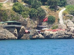 Kozan Hotel