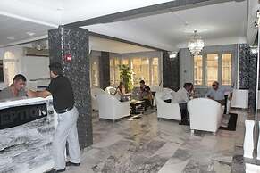 Kozan Hotel