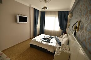 Kozan Hotel