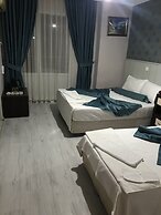 Kozan Hotel