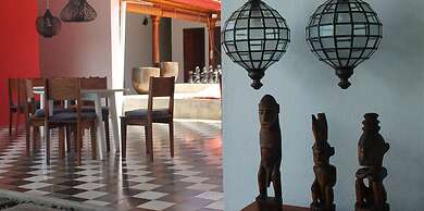Los Patios Hotel