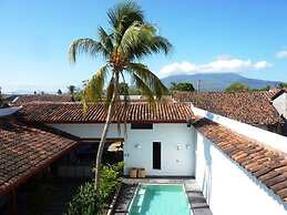Los Patios Hotel