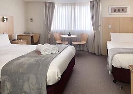 Airport Ascot Motel