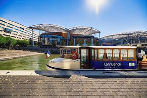Novotel Lyon Centre Confluence Bord de Saone