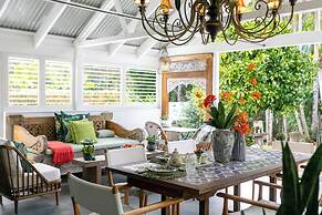 Noosa Valley Manor B&B Retreat