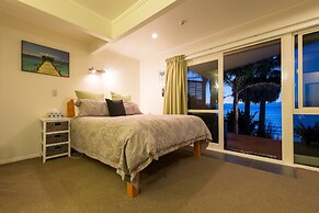 By the Bay Beachfront Apartments