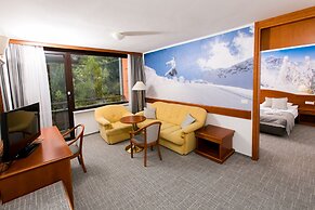 Hotel Kompas