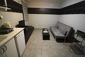 Rich Luxury Suites