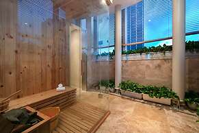 InterContinental Hanoi Landmark72 by IHG