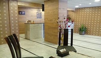 Al-Houriat Hotel