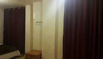Al-Houriat Hotel