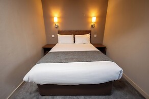 The Wellington Hotel by Greene King Inns