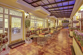 MAYFAIR Darjeeling