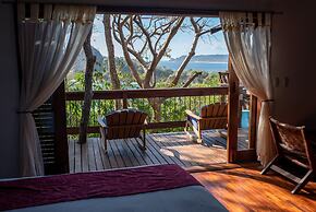 Aqua Oceanfront Hotel Resort
