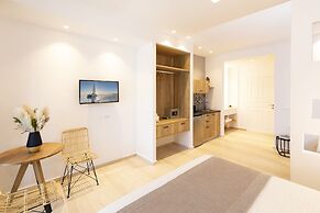 Louis Studios Hotel