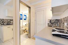 Louis Studios Hotel
