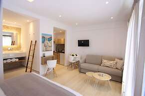 Louis Studios Hotel