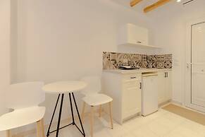 Louis Studios Hotel