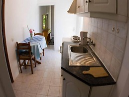Villa Avra